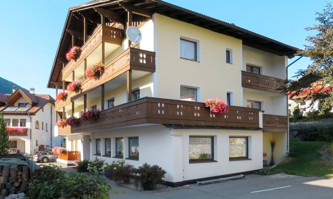 St. Valentin auf der Haide Apartment | Cosy apartment for 6 guests with WIFI, TV, balcony and pets allowed