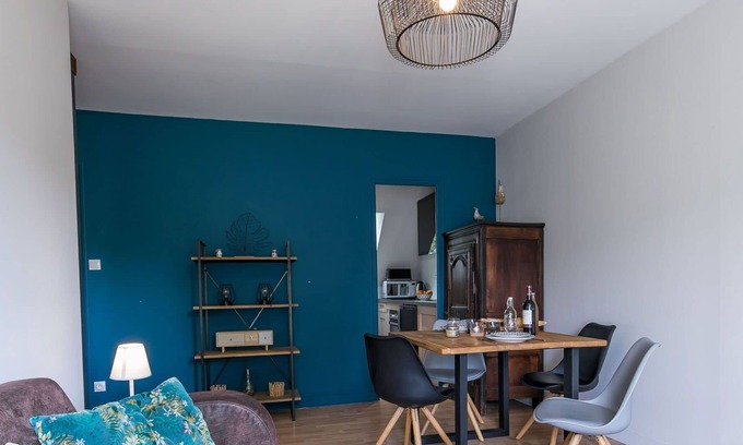 Beg-Meil Apartment | Cosy apartment for 4 guests with WIFI, TV and parking