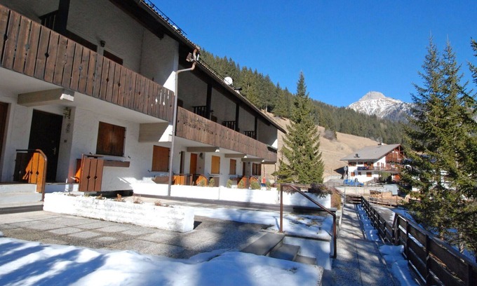 Fontanazzo Apartment | Cosy apartment for 4 people with TV, terrace, pets allowed and parking