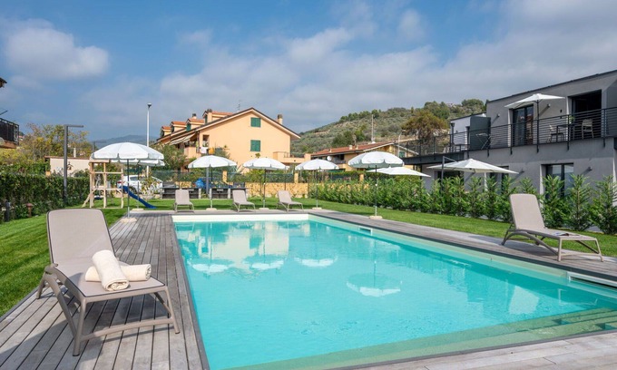 Caramagna Ligure Apartment | Cosy apartment for 6 guests with pool, A/C, WIFI, TV, terrace and pets allowed