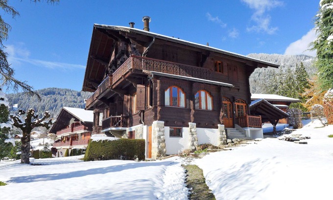 Ollon Apartment | Cosy apartment for 6 guests with WIFI, TV and balcony