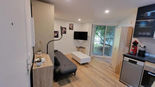 Le Kremlin-Bicetre Apartment | Cosy Apartment Kremlin Bicetre Metro Station