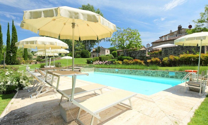 Rapolano Terme Villa | Cosy apartment in villa for 6 people with pool, WIFI, TV and patio