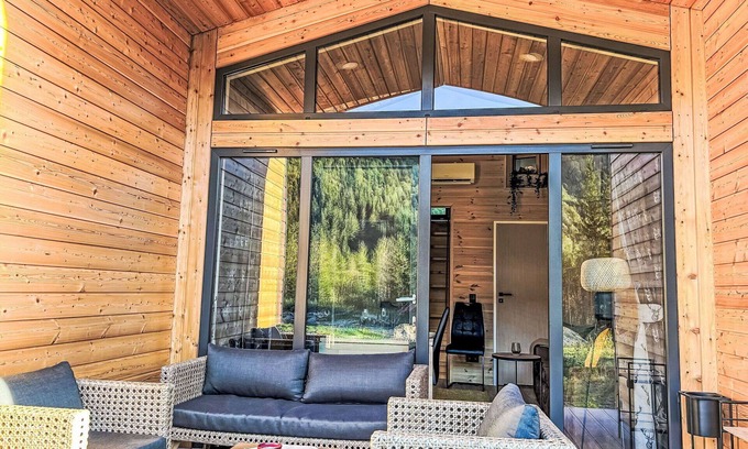 Fischbachau House | Cosy apartment in villa for 5 people with A/C, TV, terrace, pets allowed and parking