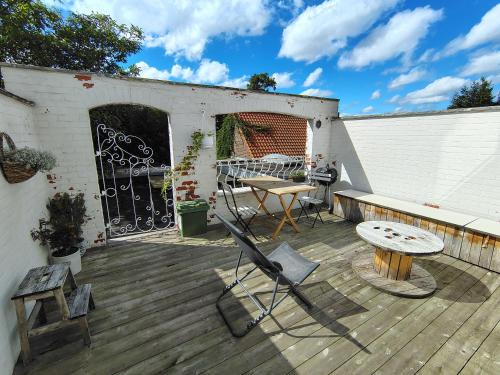 Sint-Amandsberg Apartment | Cosy Apartment with Big Quiet & Sunny terras