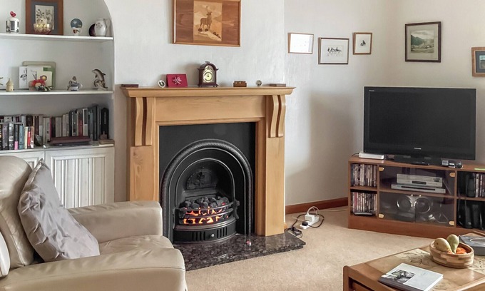 Cromarty Cottage | Cosy Cottage by the Sea
