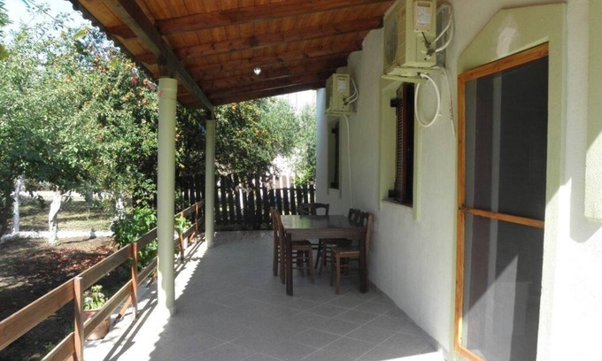 Mavrovouni House | Cosy cottage house in Mavrovouni beach