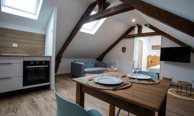 Eu Apartment | Cosy, modern apartment