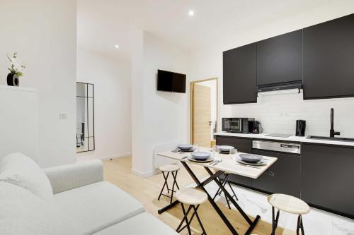 Quartier de la Folie-Mericourt Apartment | Cosy modern flat - 1BR- 4P- Oberkampf