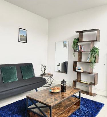 Prenton Apartment | Cosy Prenton home near Tranmere Club and Liverpool