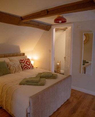 Bridgnorth Apartment | Cosy Town Loft by Shropshire Abodes