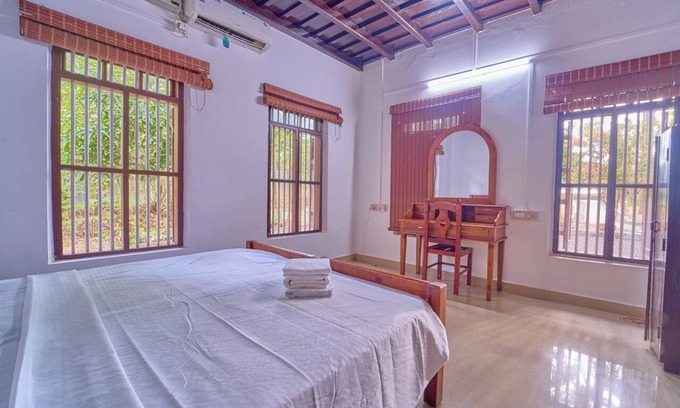 Mankombu Hotel | Cotelac Heritage Lake Resort Alleppey