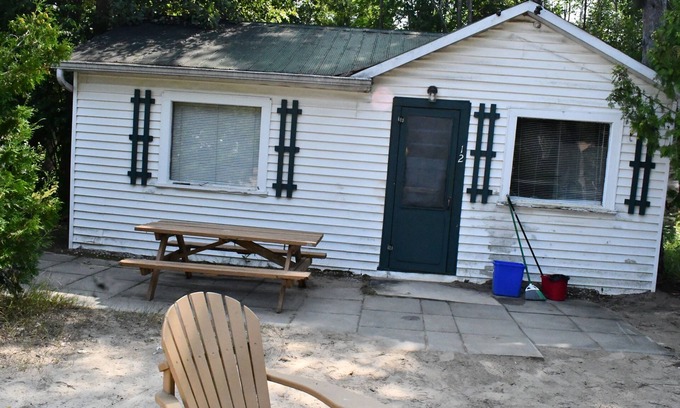 Sauble Beach Cottage | Cottage #12 - Private Beach Access