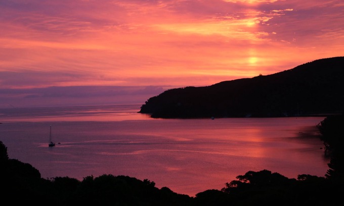 Tryphena Cottage | Cottage,2 Bedroom,Tryphena,Great Barrier Island.Great Location