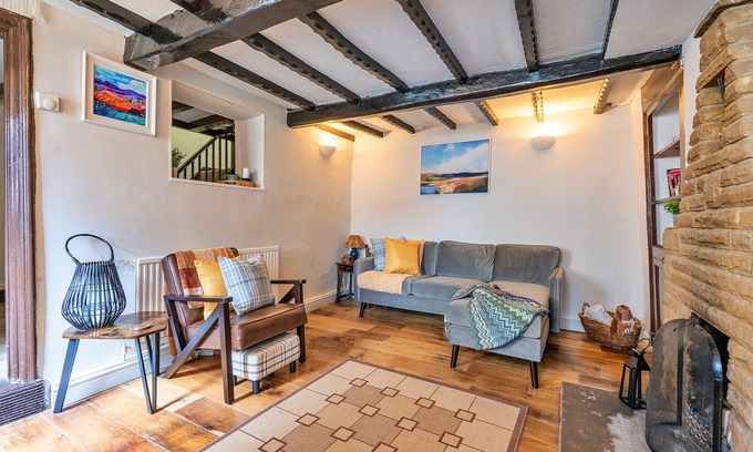 Peak District National Park Apartment | Cottage in Bradwell near Peak Cavern