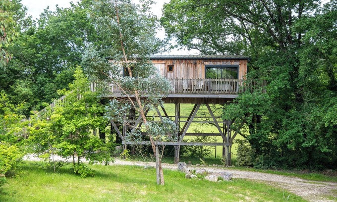 Saint-Remy House | Cottage 'La Cabane De Gardelac' with Private Terrace, Private Garden and Balcony