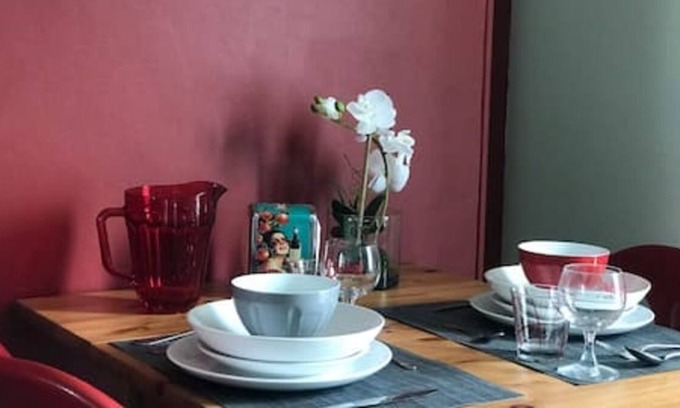 Entrechaux Cottage | Cottage 'La Licorne' with Mountain View, Wi-Fi and Air Conditioning