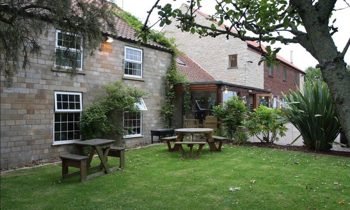 Pickering Hotel | Cottage Lea's Country Hotel & Restaurant