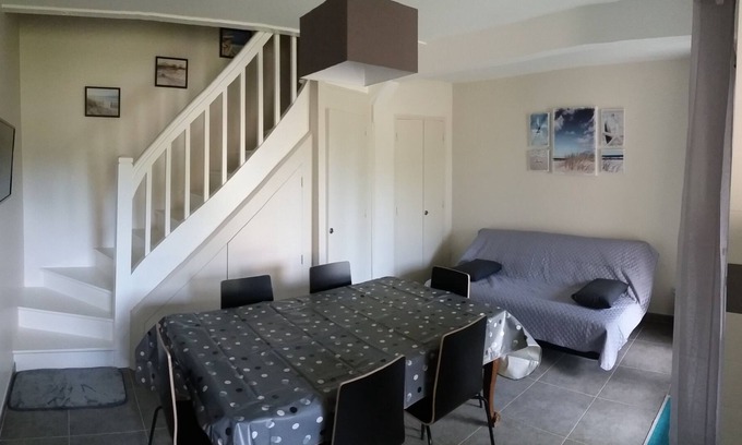 Saint-Julien-en-Born Cottage | Cottage near the ocean