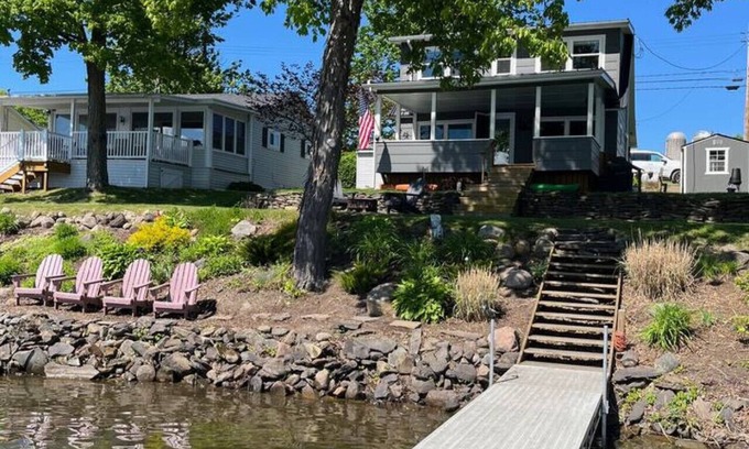 Valois Cottage | Cottage on Waneta Lake . 3 bedrooms. 1 bathroom.