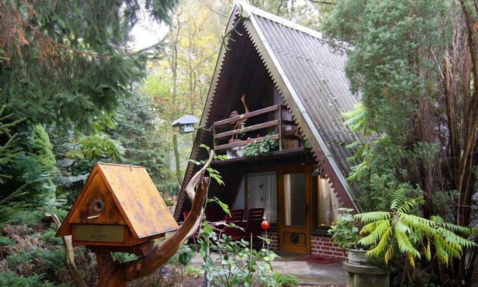 Perlin House | Cottage, Perlin