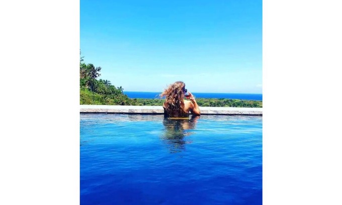 Isla de Utila Cottage | cottage utila hill top trade wind stuning view quiet full furniched