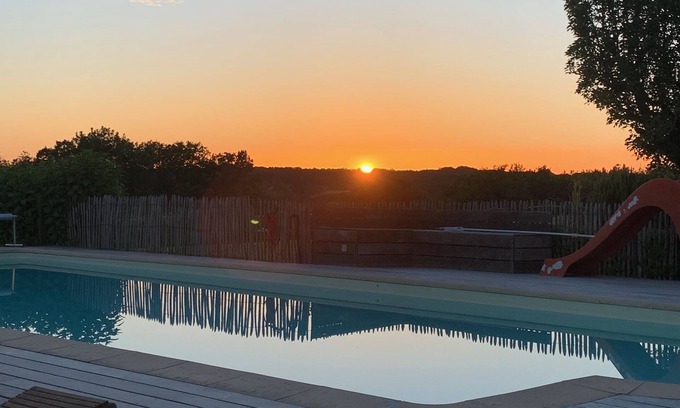 Bars Cottage | cottage with pool and tennis