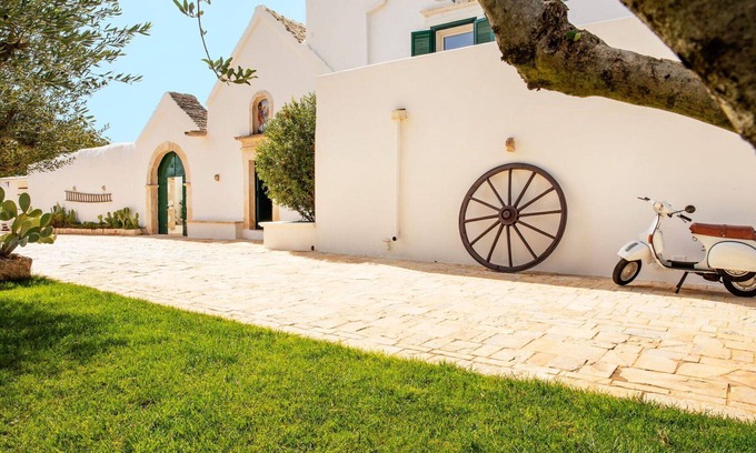 Martina Franca Other | Country House/Farm House in Martina Franca with 7 bedrooms sleeps 18