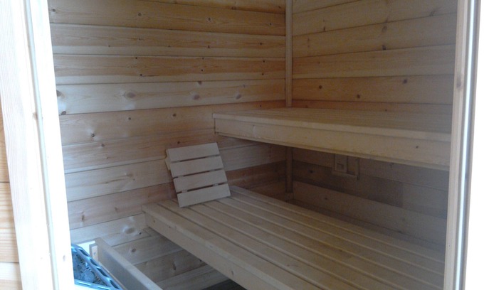 La Chapelle-Neuve Cottage | country house with pool, sauna and jacuzzi
