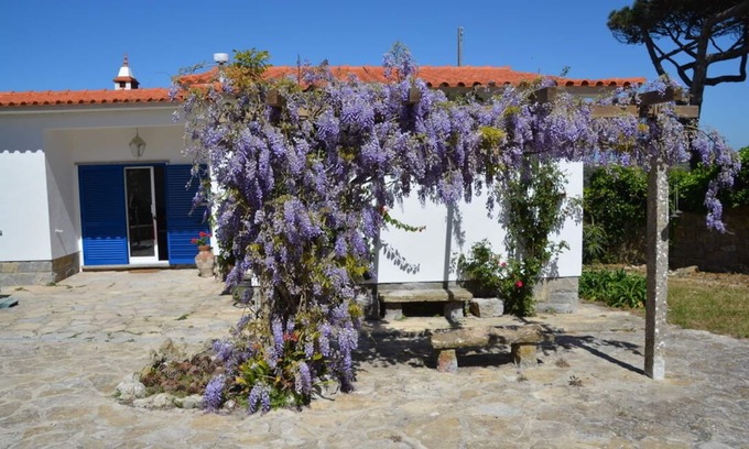 Fontanelas Cottage | Country house in a magical garden near the beach