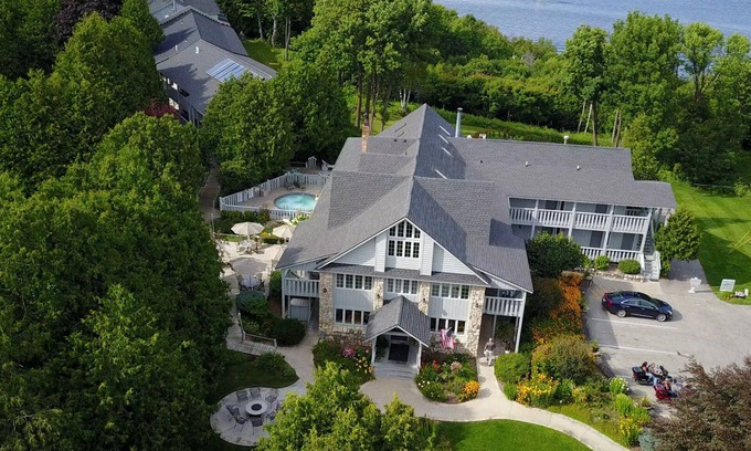 Sister Bay Hotel | Country House Resort