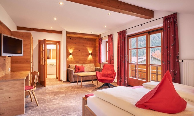 Unterjoch House | Country house studio "Alpenrose" - Landhotel Berghof