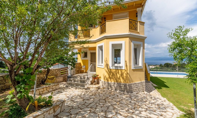 Melikia Villa | Country House 'Villa Marafen' with Private Pool, Wi-Fi and Air Conditioning