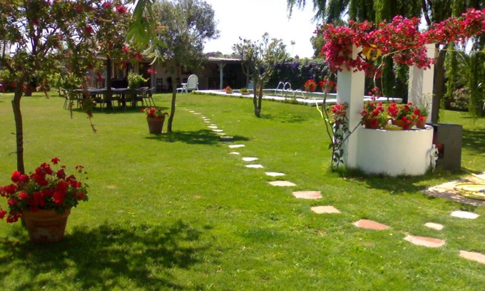 Rota Cottage | Country house with pool, BBQ, ping-pong, billiard 5 min. from the beach by bike.
