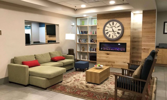Emporia Hotel | Country Inn & Suites by Radisson, Emporia, VA