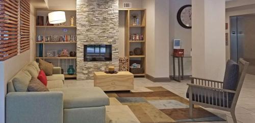 Canton Hotel | Country Inn & Suites by Radisson, Canton, GA
