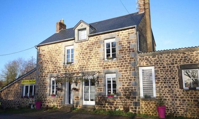 Dompierre Cottage | Countryside Gîte with Games Room, Garden & Near Greenway Trail