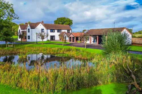 Norwich House | Countryside Retreat