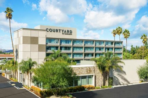 Woodland Hills Hotel | Courtyard by Marriott Los Angeles Woodland Hills