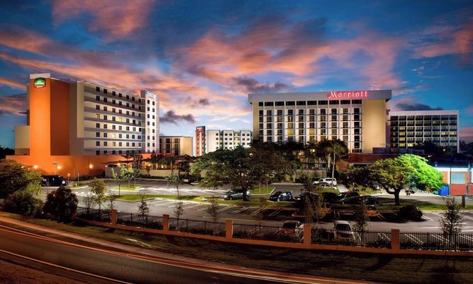 Flagami Hotel | Courtyard by Marriott Miami Airport