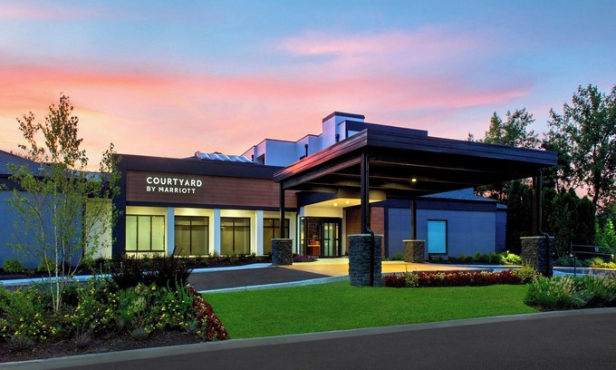 Rye Hotel | Courtyard by Marriott Rye