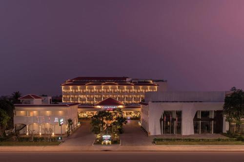 Sangkat Sla Kram Hotel | Courtyard by Marriott Siem Reap Resort