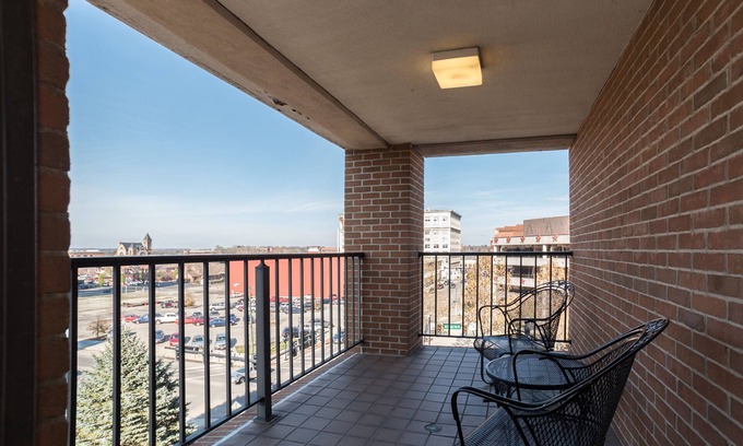 Springfield Hotel | Courtyard by Marriott Springfield Downtown