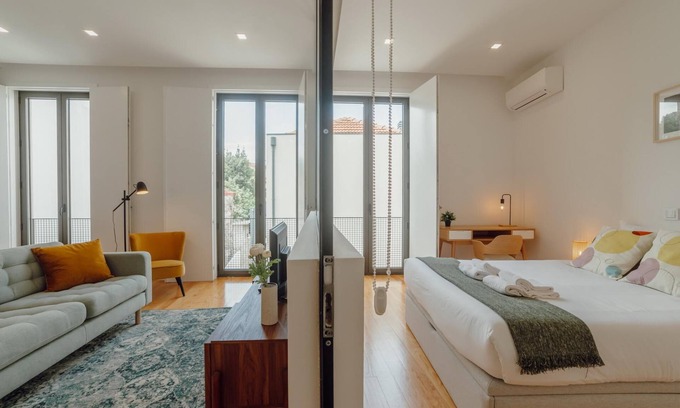 Campanha Apartment | Courtyard Oporto Design Apartment E