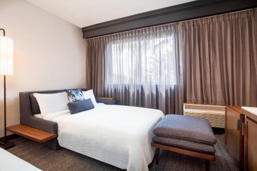 Fairvilla Hotel | Courtyard Orlando Altamonte Springs Maitland