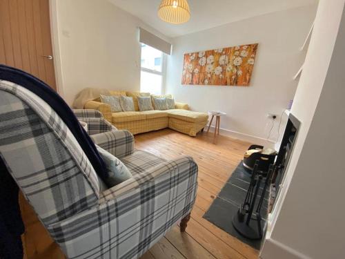 Cowes House | Cowes Cottage