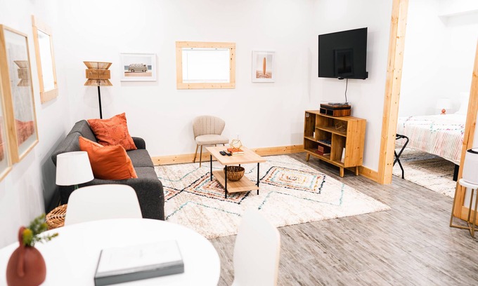 Johnson City Apartment | Cozy 1 BD rental home in Historic Tree Streets