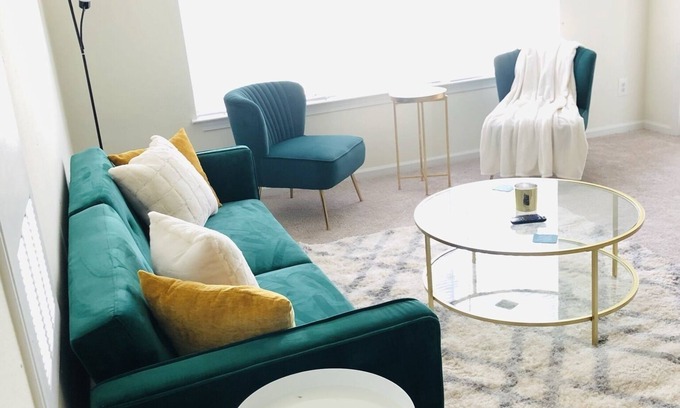 Manchester Apartment | COZY 1 Bedroom with Pool & Patio