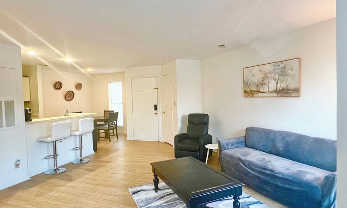 Lake Wylie Condo | Cozy 1BD/1BA condo in Lake Wylie & Charlotte, NC. Nestled in a tranquil setting