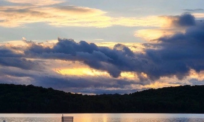 Saranac Lake Cabin | Cozy 2-bedroom cabin with Lake Colby beach access